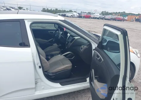 2013 Hyundai Veloster Base W/Gray from USA, damaged, VIN KMHTC6AD7DU122115